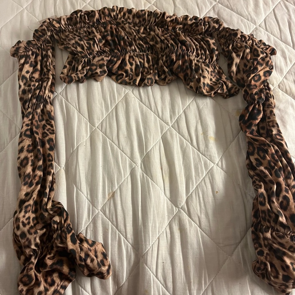 Animal print bandeau top -attached bell sleeves viva apparel- cotton material